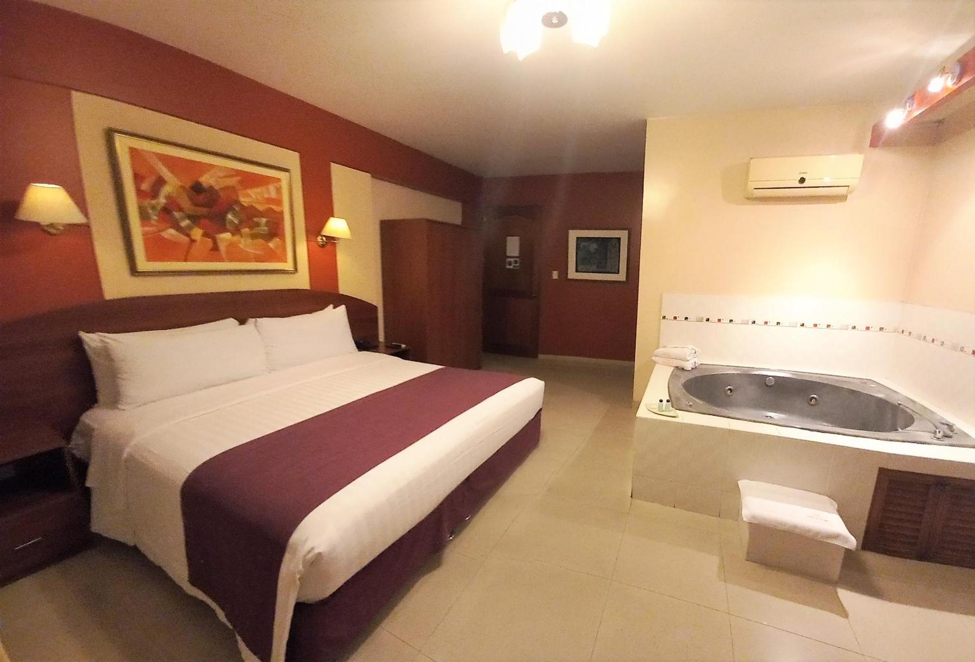 Hotel Javier Prado Inn Lima Exterior photo